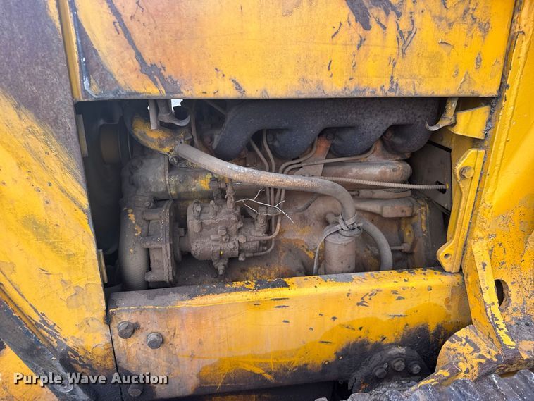 image for item DY3177 John Deere 450 track loader