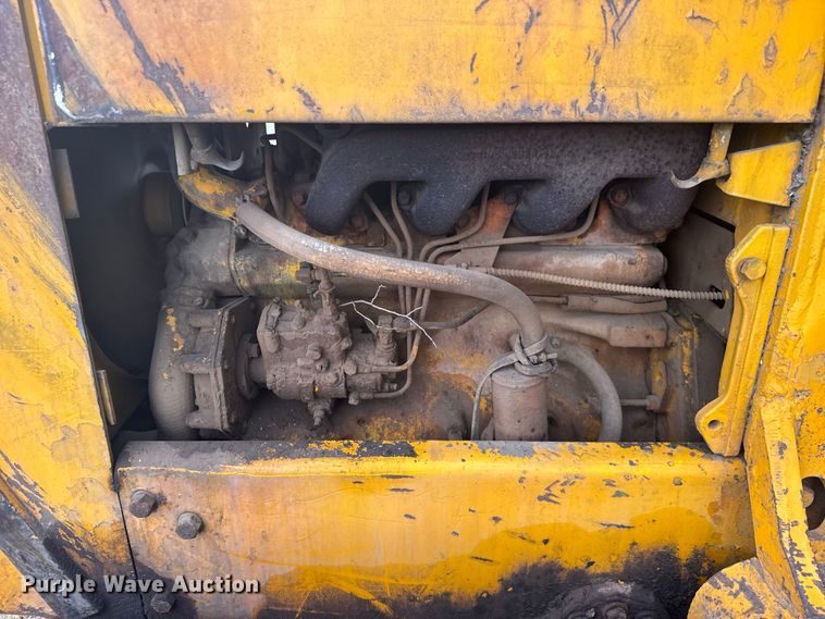 image for item DY3177 John Deere 450 track loader