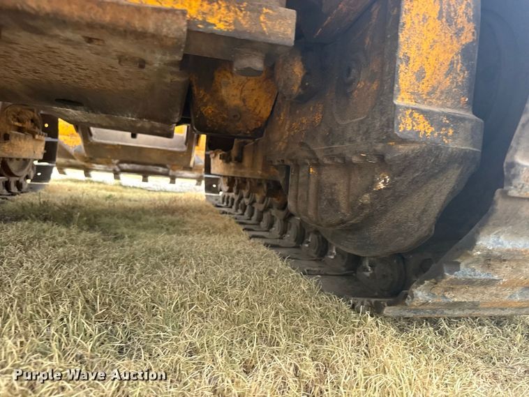 image for item DY3177 John Deere 450 track loader