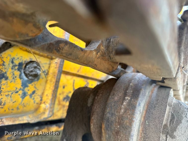 image for item DY3177 John Deere 450 track loader