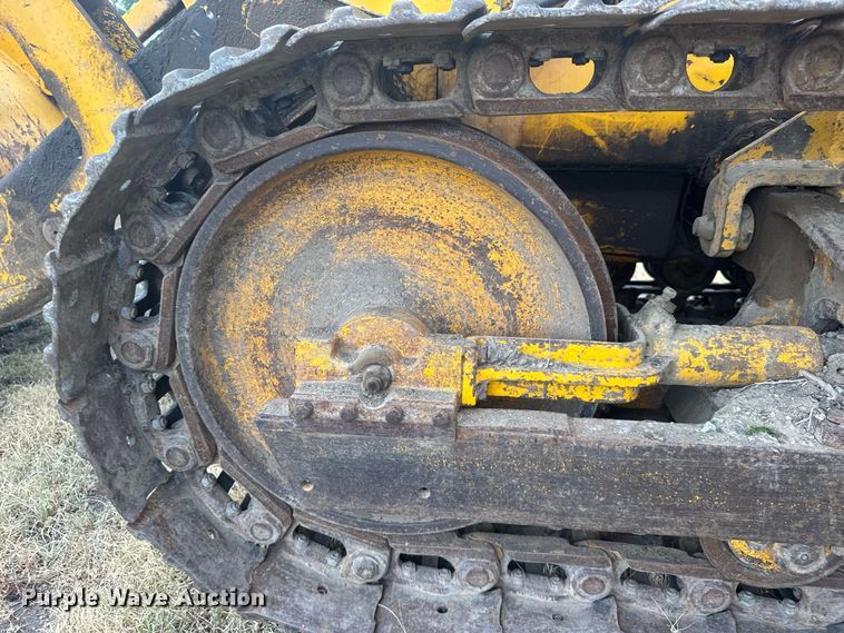 image for item DY3177 John Deere 450 track loader