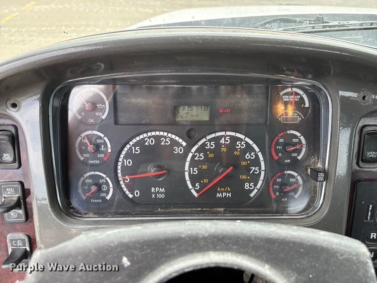 image for item DZ4547 2015 Freightliner 114SD ready mix truck
