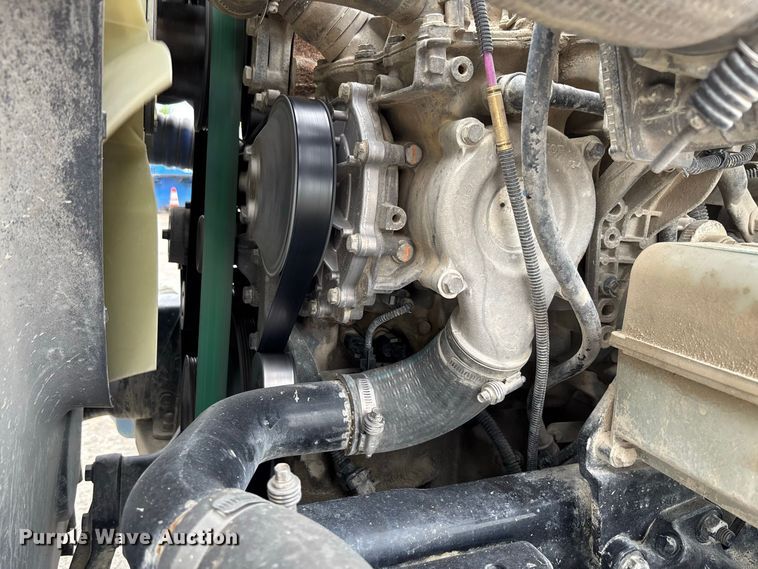 image for item DZ4547 2015 Freightliner 114SD ready mix truck
