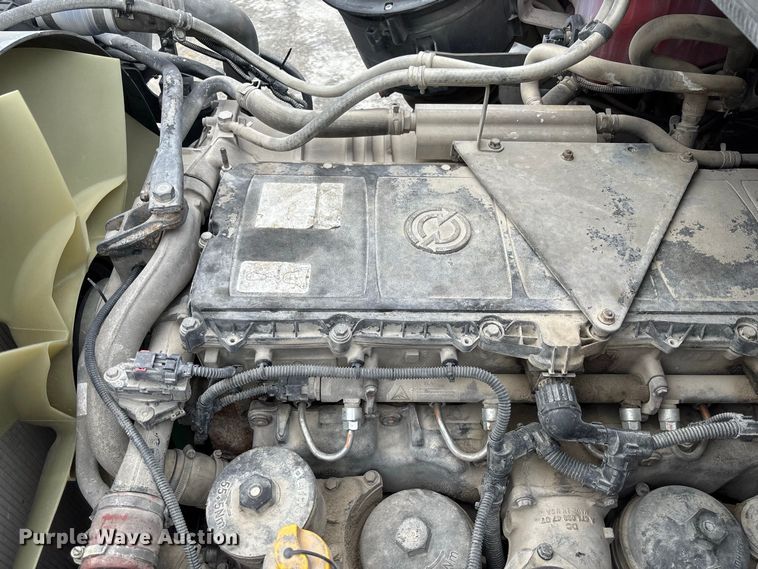 image for item DZ4547 2015 Freightliner 114SD ready mix truck