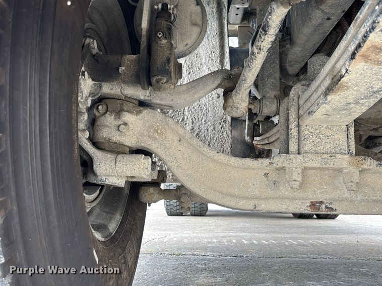 image for item DZ4547 2015 Freightliner 114SD ready mix truck