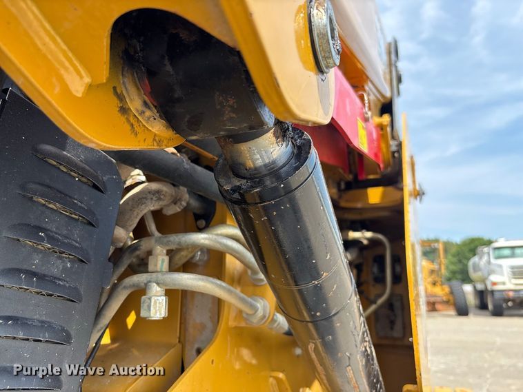 image for item DZ4552 2022 Caterpillar 299D3 tracked skid steer loader