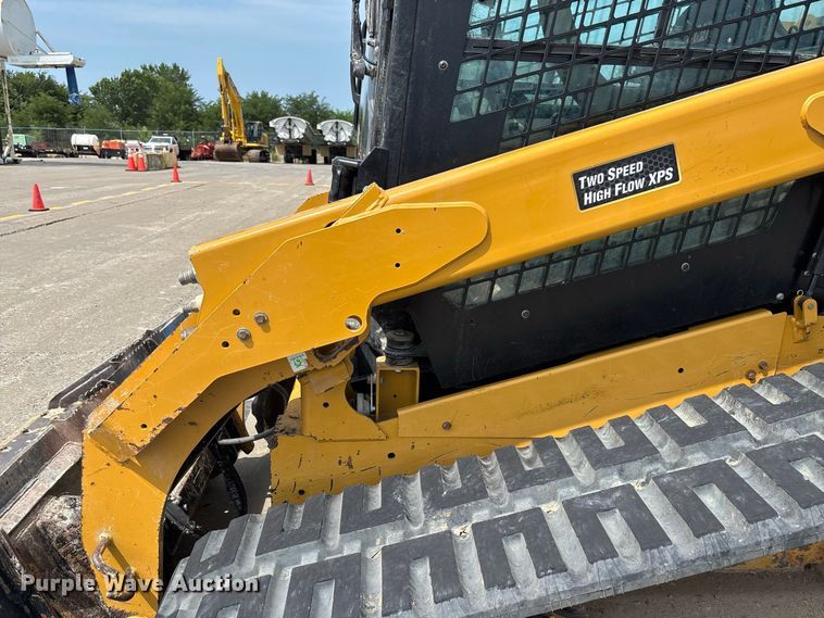 image for item DZ4552 2022 Caterpillar 299D3 tracked skid steer loader
