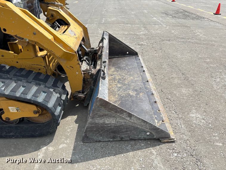 image for item DZ4552 2022 Caterpillar 299D3 tracked skid steer loader