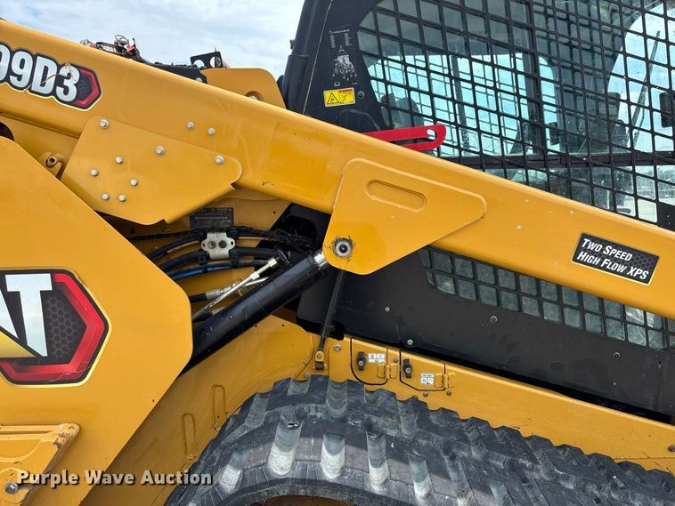 image for item DZ4552 2022 Caterpillar 299D3 tracked skid steer loader