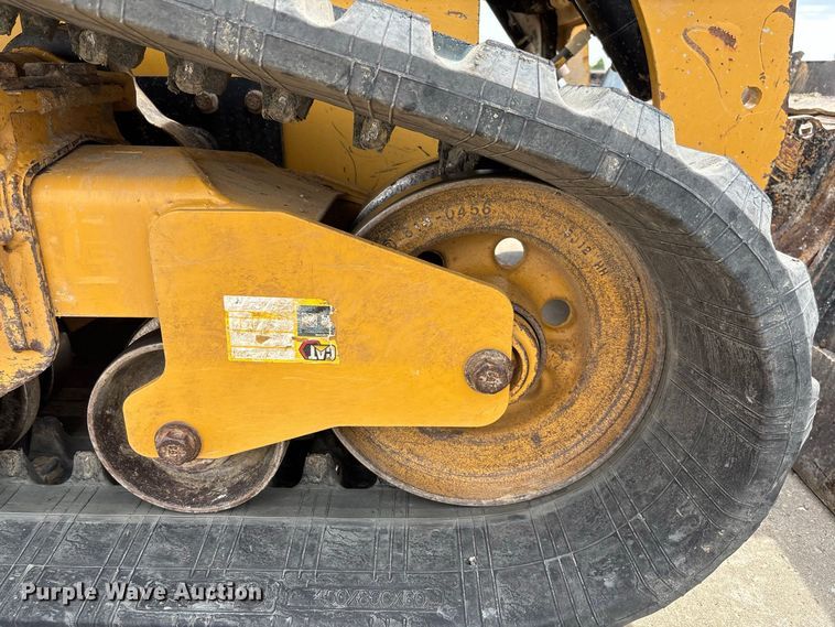 image for item DZ4552 2022 Caterpillar 299D3 tracked skid steer loader