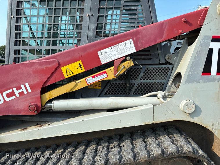 image for item DZ4567 2012 Takeuchi TL12 tracked skid steer loader