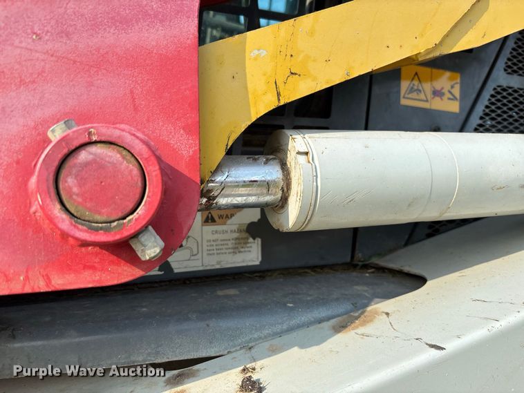 image for item DZ4567 2012 Takeuchi TL12 tracked skid steer loader