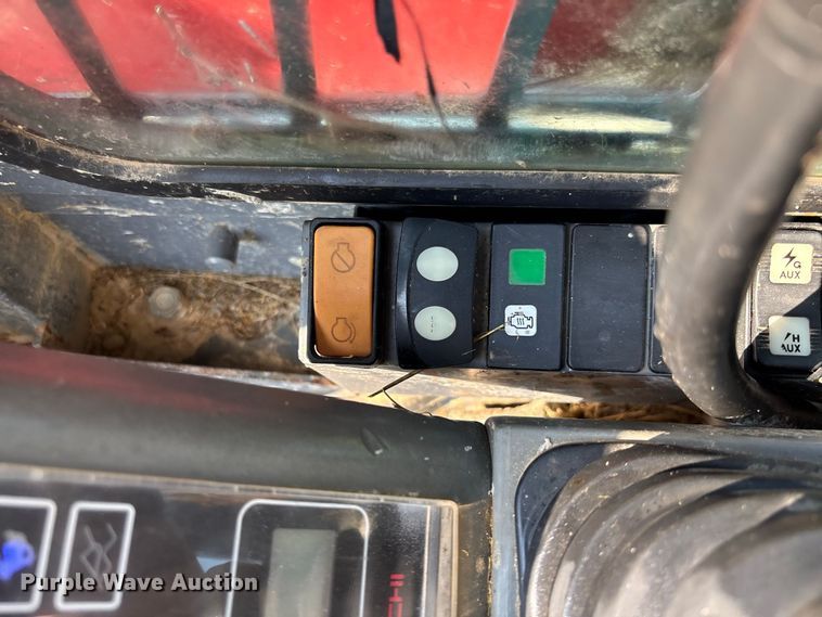image for item DZ4567 2012 Takeuchi TL12 tracked skid steer loader