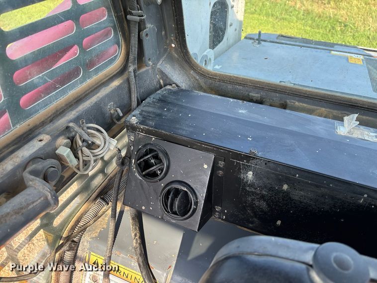 image for item DZ4567 2012 Takeuchi TL12 tracked skid steer loader