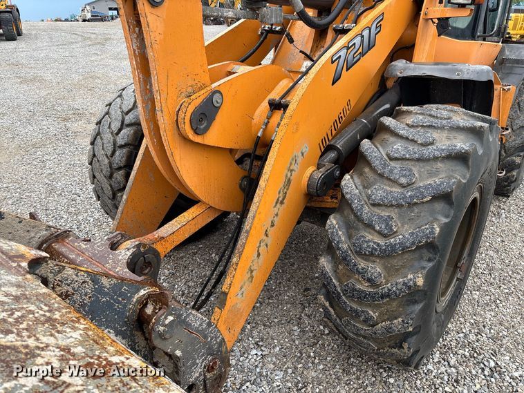 image for item DZ4574 2013 Case 721F wheel loader