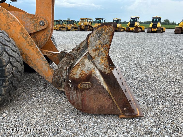 image for item DZ4574 2013 Case 721F wheel loader