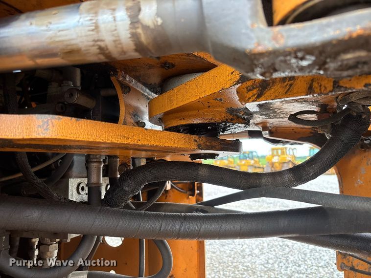 image for item DZ4574 2013 Case 721F wheel loader