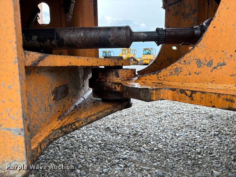 image for item DZ4574 2013 Case 721F wheel loader