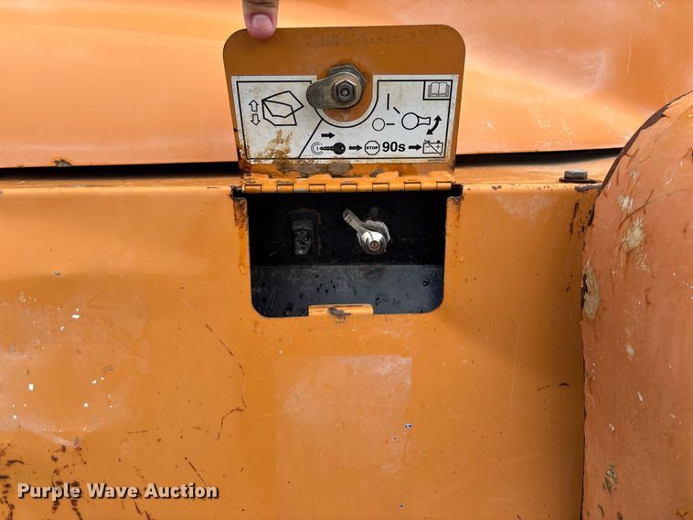 image for item DZ4574 2013 Case 721F wheel loader