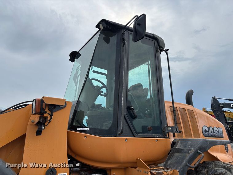 image for item DZ4574 2013 Case 721F wheel loader