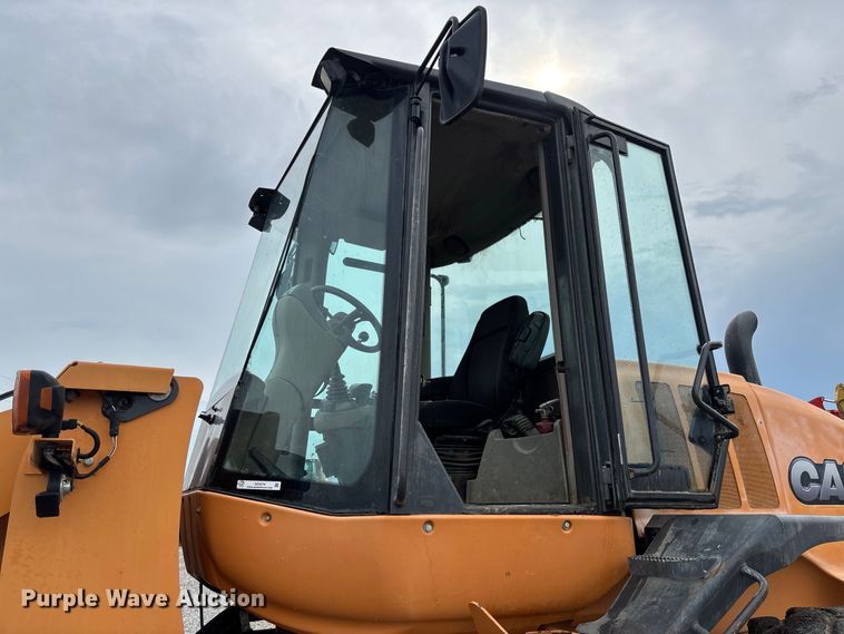image for item DZ4574 2013 Case 721F wheel loader
