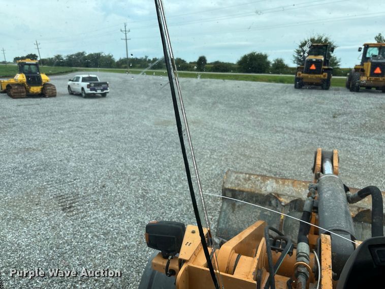 image for item DZ4574 2013 Case 721F wheel loader