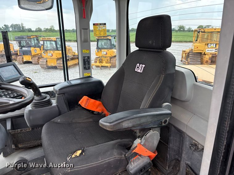 image for item DZ4575 2019 Caterpillar 930M wheel loader