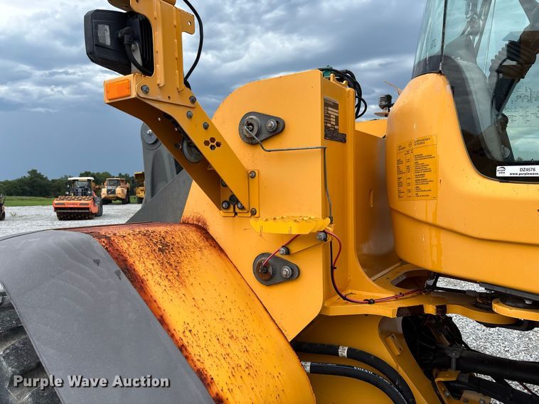 image for item DZ4576 2020 Volvo L110H wheel loader