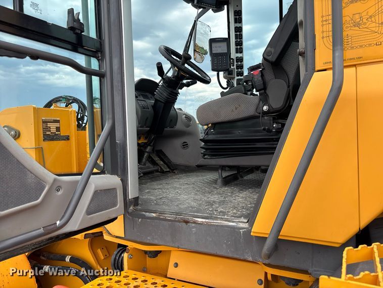 image for item DZ4576 2020 Volvo L110H wheel loader
