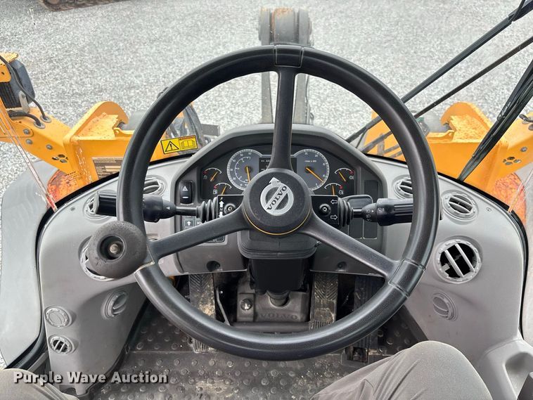 image for item DZ4576 2020 Volvo L110H wheel loader