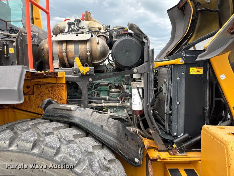 image for item DZ4576 2020 Volvo L110H wheel loader