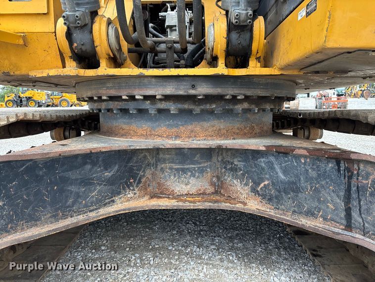 image for item DZ4577 2019 John Deere 350G LC excavator