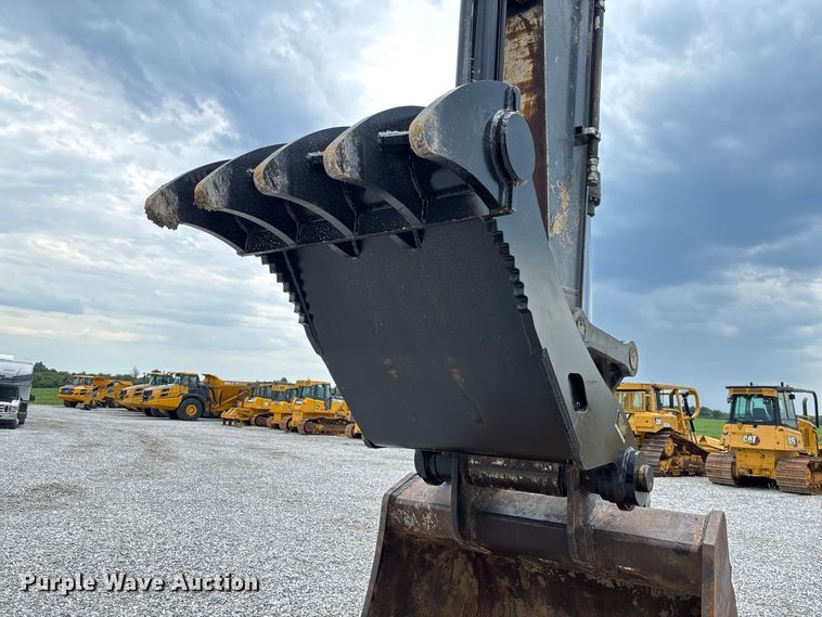 image for item DZ4577 2019 John Deere 350G LC excavator