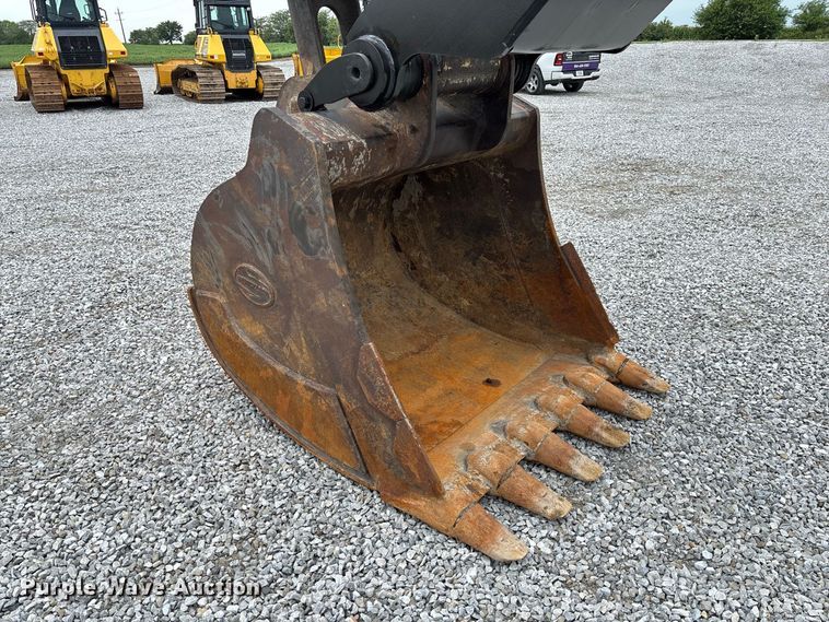 image for item DZ4577 2019 John Deere 350G LC excavator