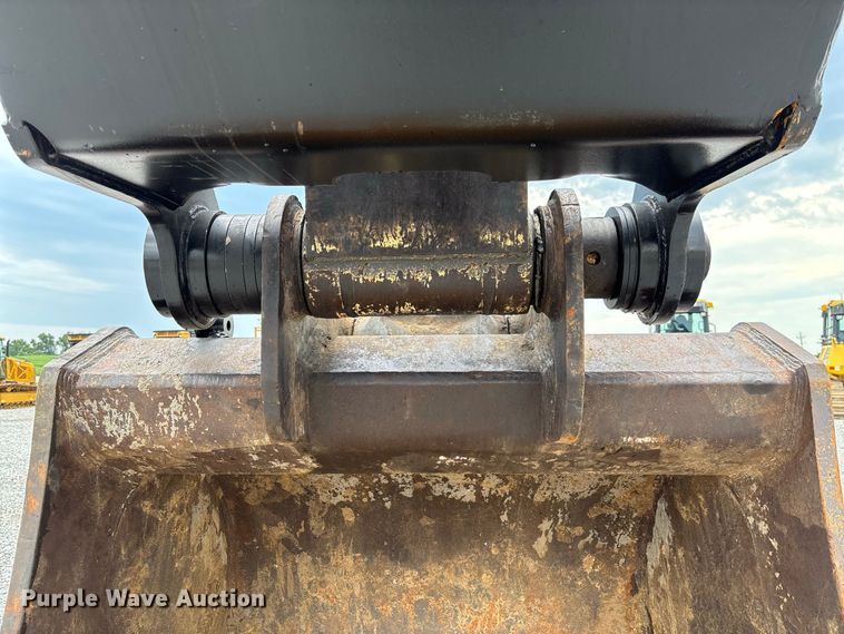image for item DZ4577 2019 John Deere 350G LC excavator