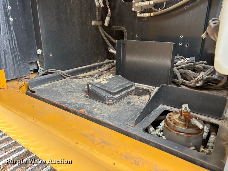 image for item DZ4577 2019 John Deere 350G LC excavator