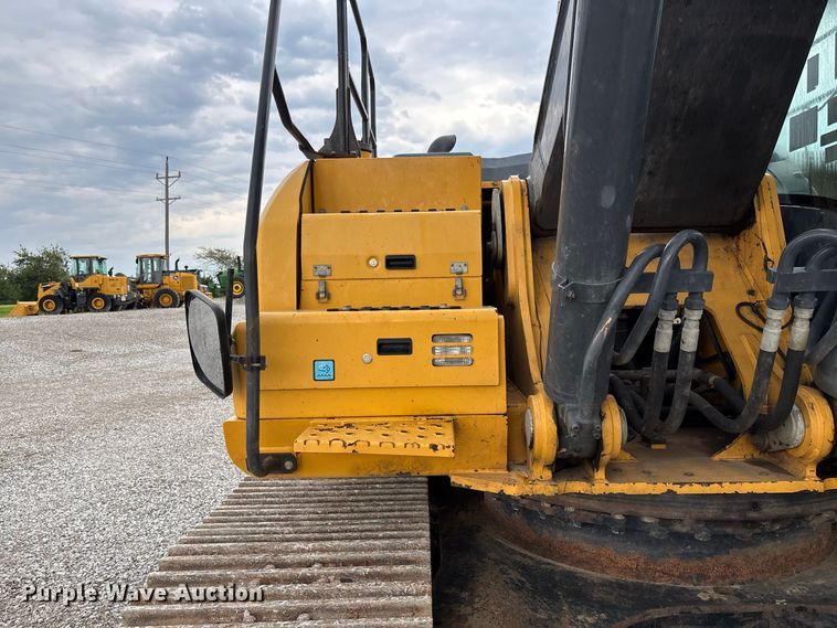 image for item DZ4577 2019 John Deere 350G LC excavator