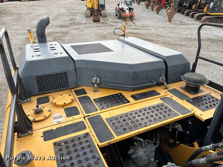 image for item DZ4577 2019 John Deere 350G LC excavator