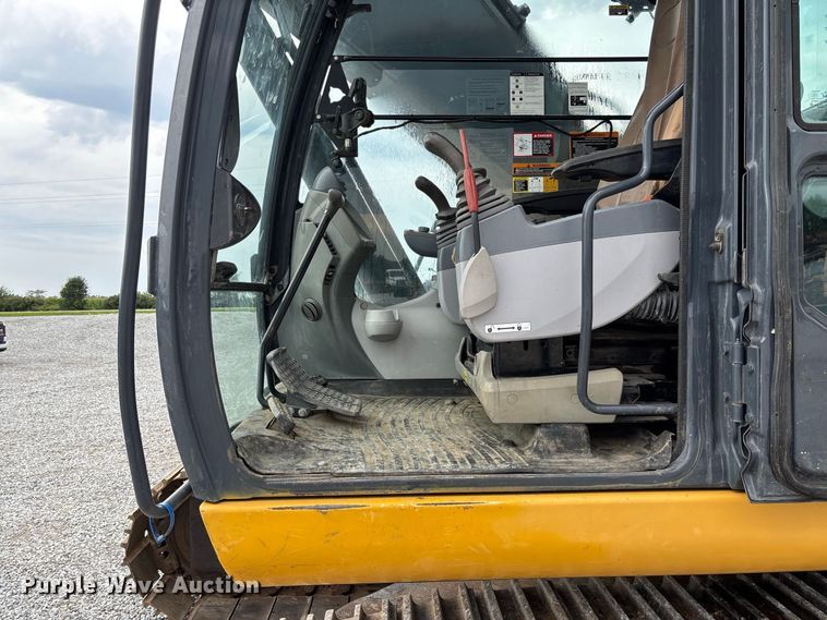 image for item DZ4577 2019 John Deere 350G LC excavator