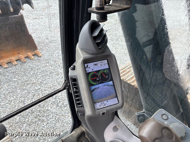 image for item DZ4577 2019 John Deere 350G LC excavator