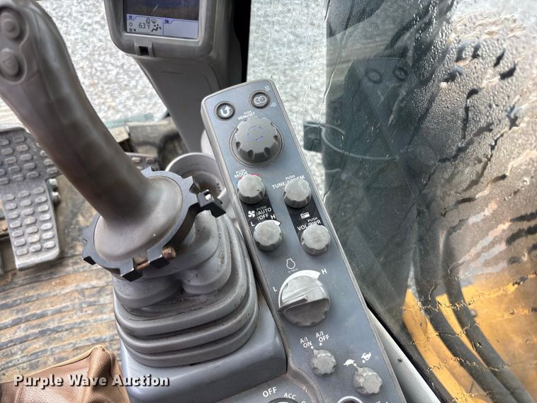 image for item DZ4577 2019 John Deere 350G LC excavator