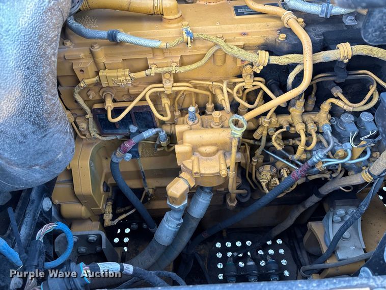image for item DZ4577 2019 John Deere 350G LC excavator