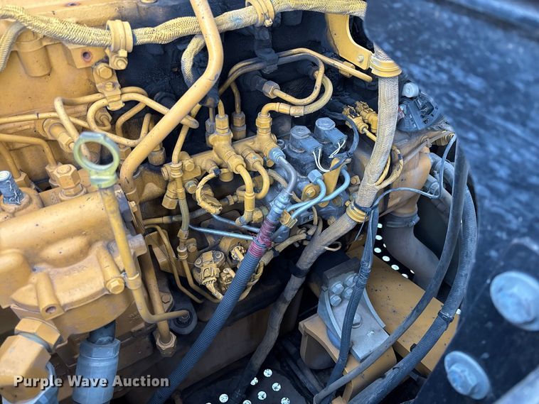image for item DZ4577 2019 John Deere 350G LC excavator