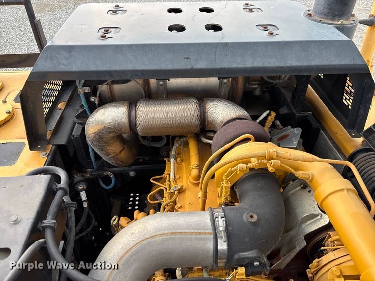 image for item DZ4577 2019 John Deere 350G LC excavator