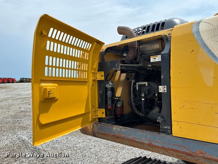 image for item DZ4578 Kobelco SK260LC-10 excavator