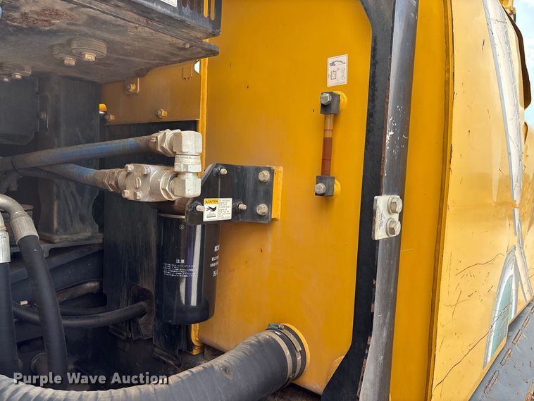 image for item DZ4578 Kobelco SK260LC-10 excavator