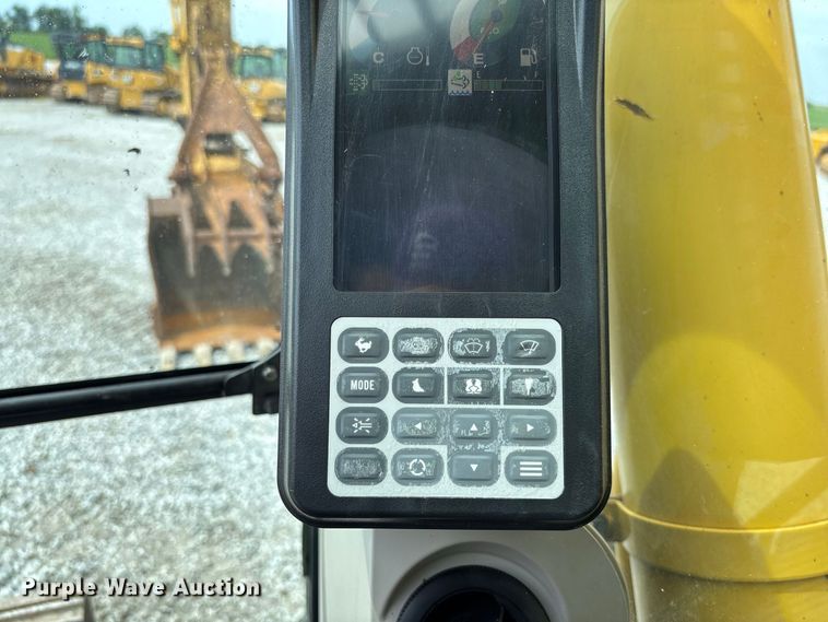image for item DZ4578 Kobelco SK260LC-10 excavator