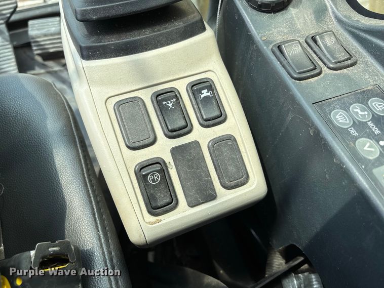 image for item DZ4578 Kobelco SK260LC-10 excavator