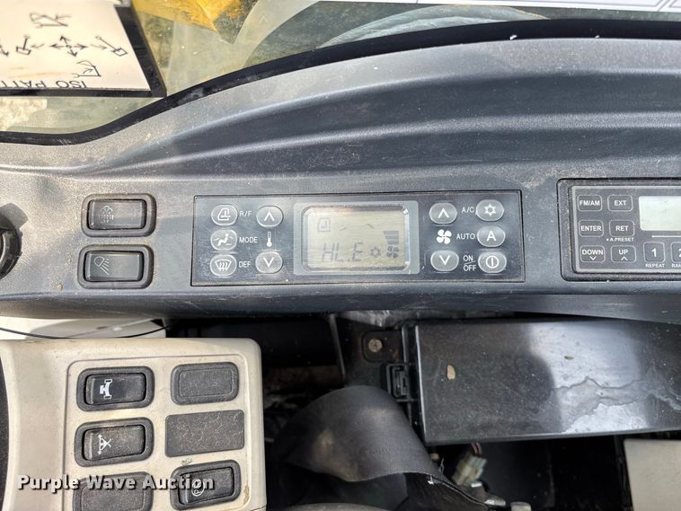image for item DZ4578 Kobelco SK260LC-10 excavator