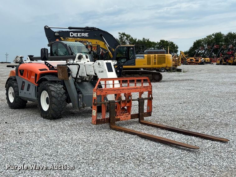 image for item DZ4579 2019 Snorkel SR1054 telehandler